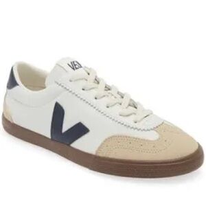 Veja Volley leather and suede bowler style sneakers, low profile EUC